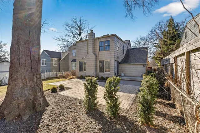 $749,000 | 5601 Norwood Street, Fairway, KS 66205