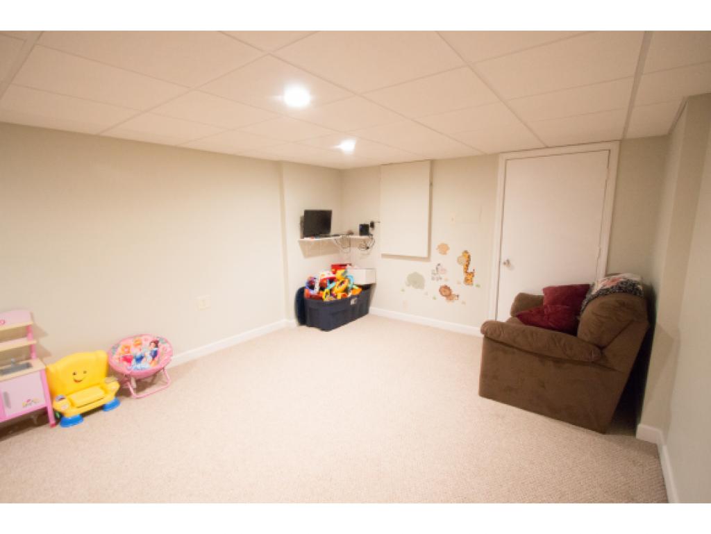 67 Shelburne Road, Unit 67 Merrimack, NH 03054 - Photo 13 of 17