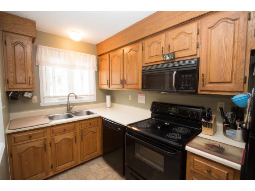 67 Shelburne Road, Unit 67 Merrimack, NH 03054 - Photo 5 of 17