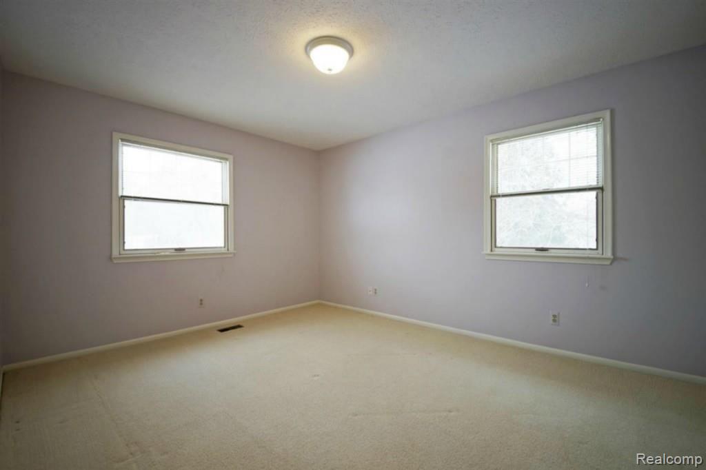 2095 Mason Road Howell, MI 48843 - Photo 17 of 23 Bedroom