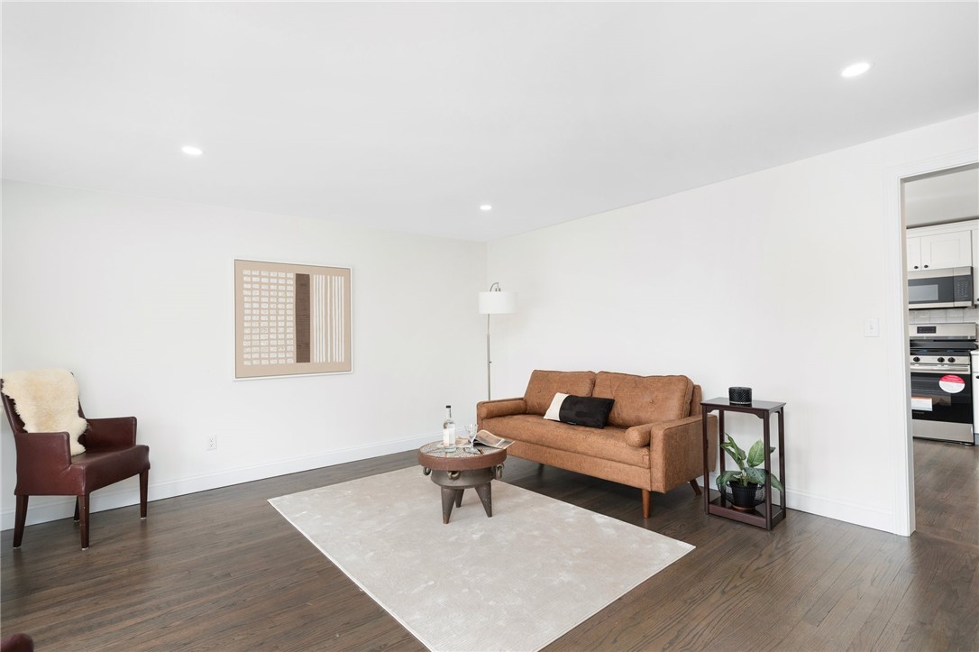 96 Walnut Glen Drive Warwick, RI 02886 - Photo 11 of 38