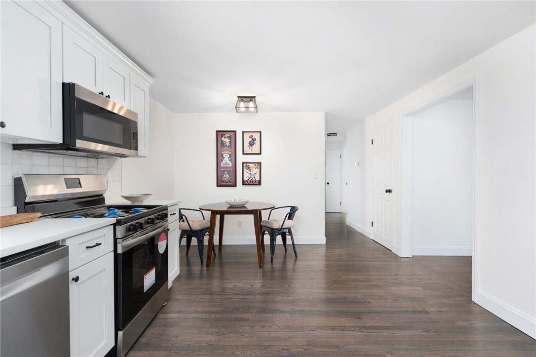 96 Walnut Glen Drive Warwick, RI 02886 - Photo 8 of 38