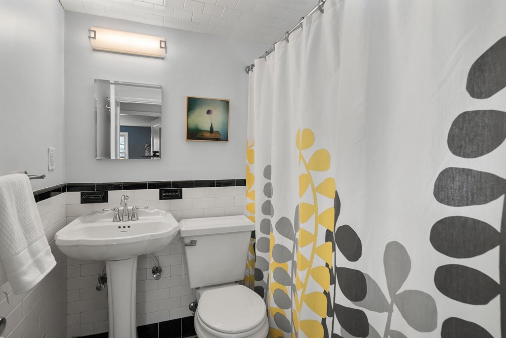 52 Regent Road Malden, MA 02148 - Photo 12 of 25 Gallery Image 12