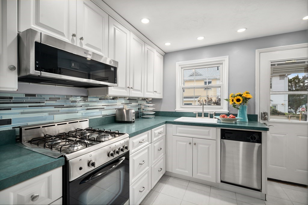 52 Regent Road Malden, MA 02148 - Photo 9 of 25 Gallery Image 9
