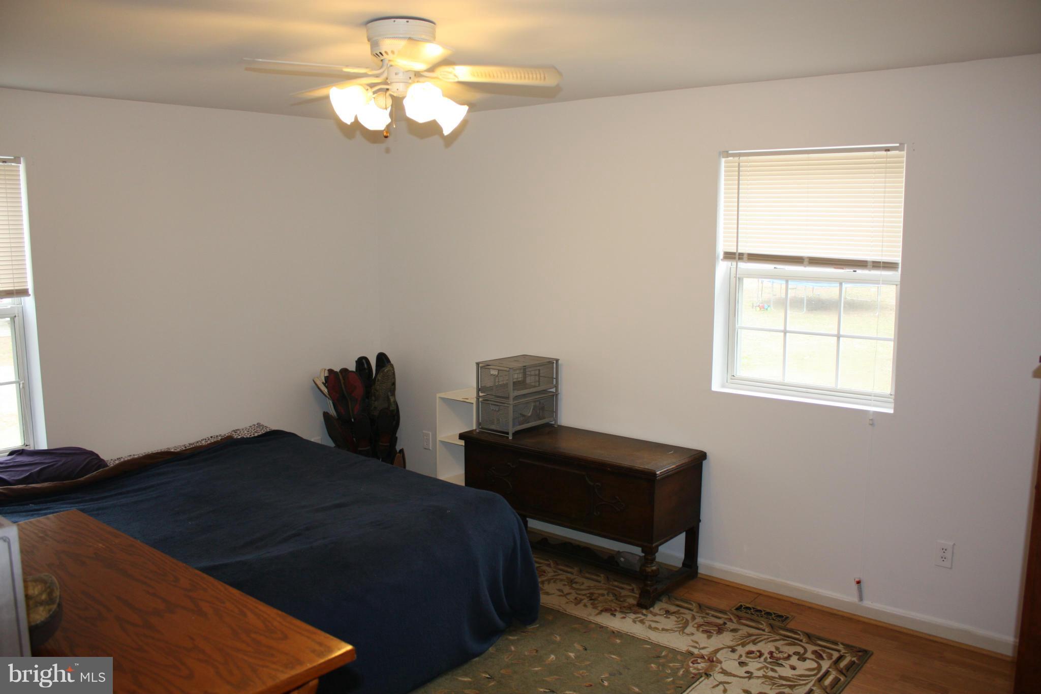 889 Woods Road Pasadena, MD 21122 - Photo 17 of 24 Bedroom (Master)
