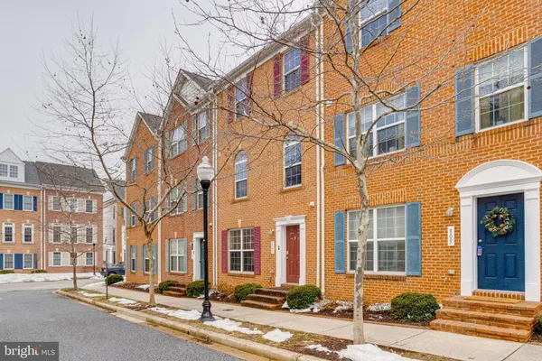 a view of entryway with stairs