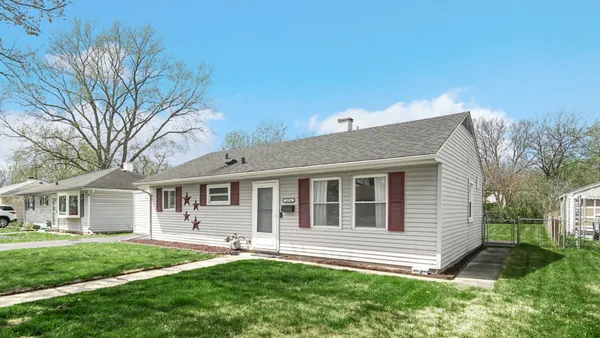 $225,000 | 14944 Terrace Lane, Midlothian, IL 60445