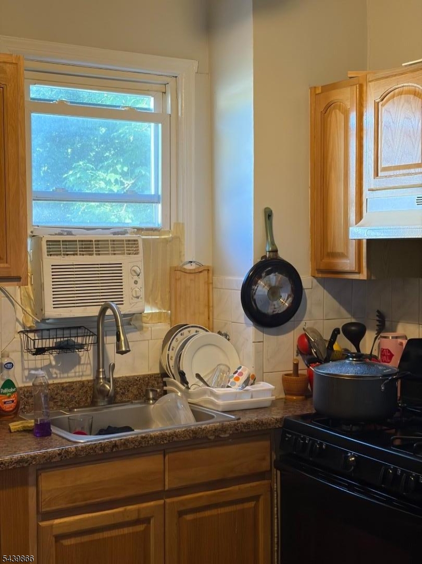 20 Ridge Street Orange, NJ 07050 - Photo 11 of 19