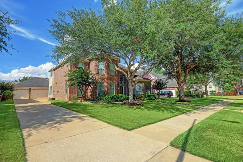 $725,000 | 22606 Shallow Spring Court, Katy, TX 77494