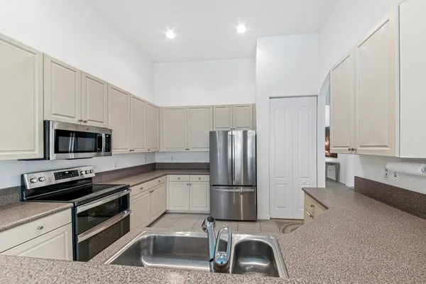 $459,900 | 7095 Vesuvio Place, Boynton Beach, FL 33437