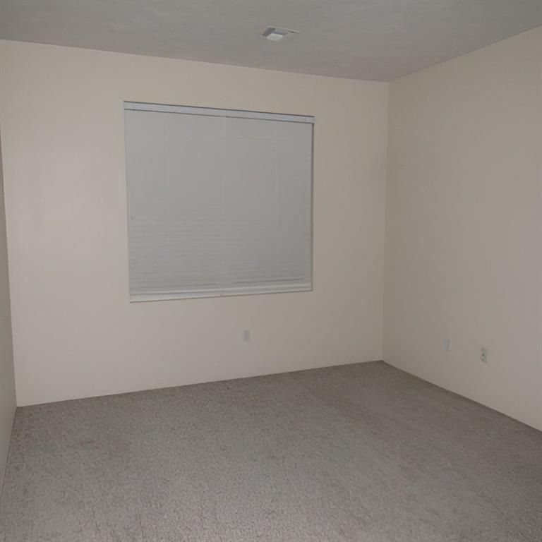 2413 South Ridge Place Hidden Valley, PA 15502 - Photo 14 of 32