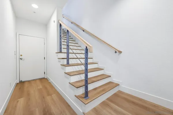 $1,599,000 | 465 South Cleveland Street, Unit 103, Oceanside, CA 92054