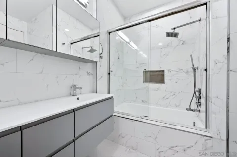 $1,599,000 | 465 South Cleveland Street, Unit 103, Oceanside, CA 92054
