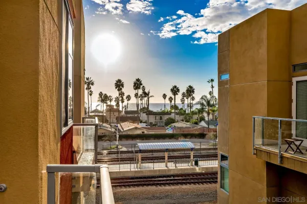 $1,599,000 | 465 South Cleveland Street, Unit 103, Oceanside, CA 92054