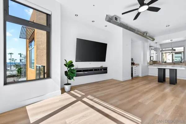 $1,599,000 | 465 South Cleveland Street, Unit 103, Oceanside, CA 92054