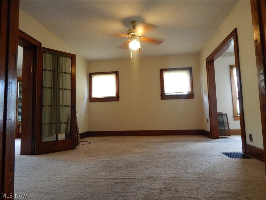 852 Walnut Road Southeast Massillon, OH 44646 - Photo 6 of 16 Gallery Image 6