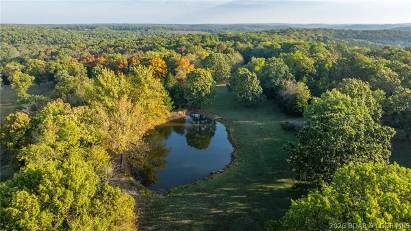 $425,000 | 15887 County Road 18, Quincy, MO 65735