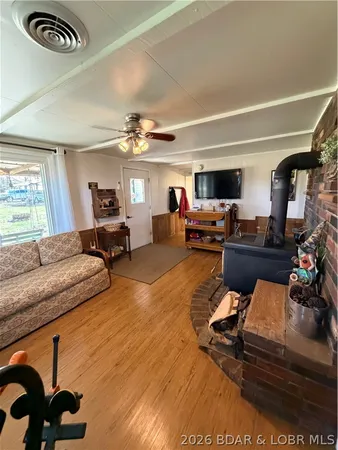 $425,000 | 15887 County Road 18, Quincy, MO 65735