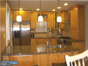 3215 Maple Road Huntingdon Valley, PA 19006 - Photo 4 of 12 Gallery Image 4