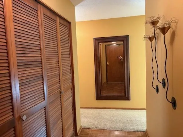 $162,900 | 10 Windsor Court, Unit 214, New Brighton, MN 55112