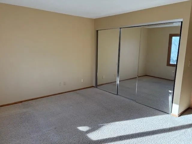 $162,900 | 10 Windsor Court, Unit 214, New Brighton, MN 55112