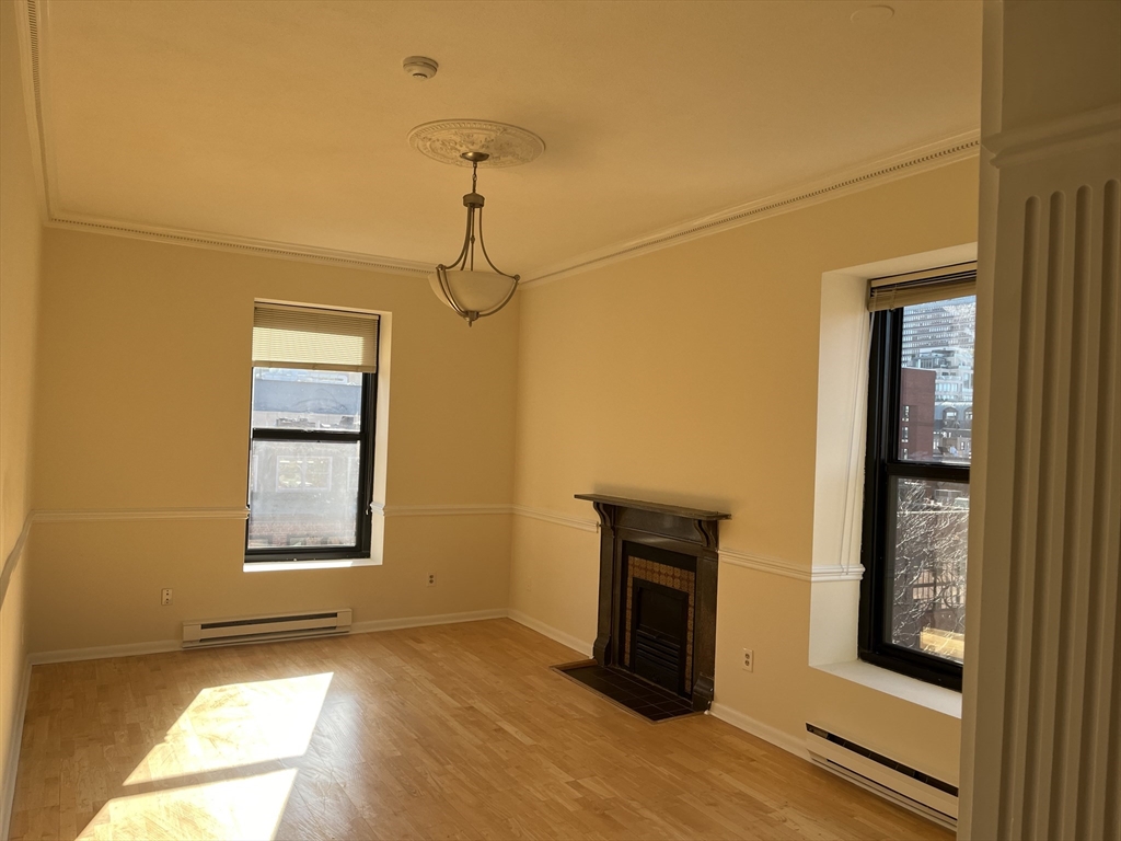 160 Commonwealth Avenue, Unit 511 Boston, MA 02116 - Photo 4 of 24
