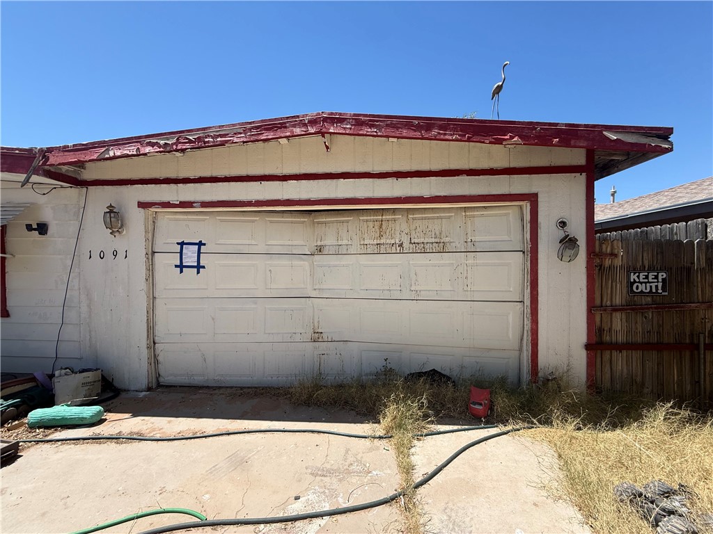 1091 Baseline Road Bullhead City, AZ 86442 - Photo 3 of 5 Gallery Image 3