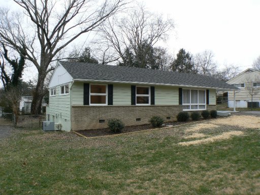 3915 Pleasant Ridge Road Knoxville, TN 37912 - Photo 1 of 1 Primary Photo