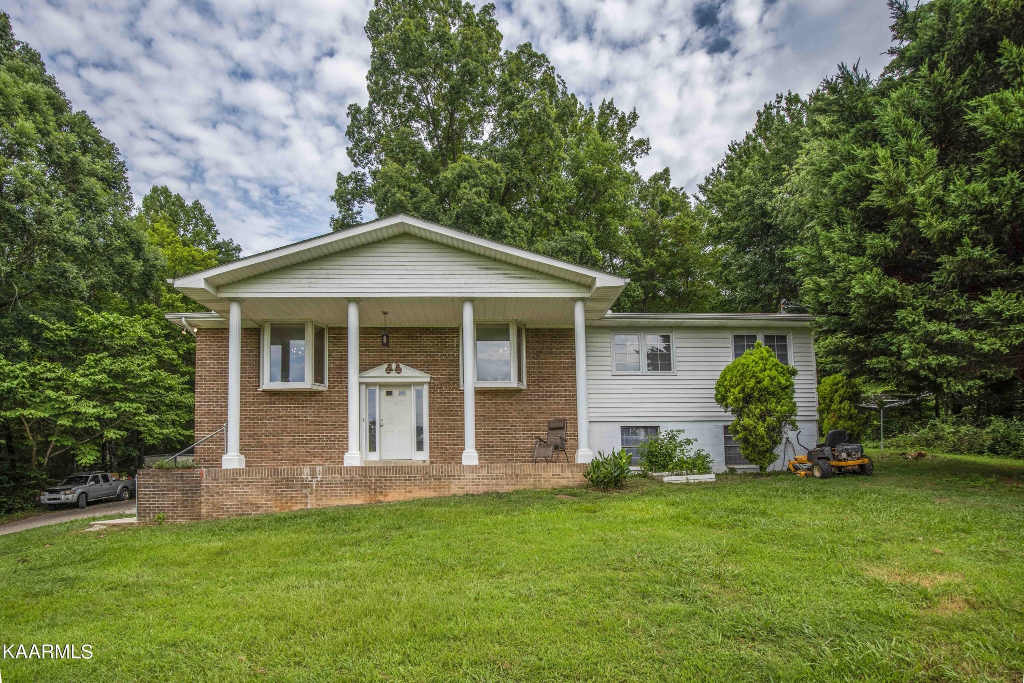 232 Stephens Road Oliver Springs, TN 37840 - Photo 1 of 57 Gallery Image 1