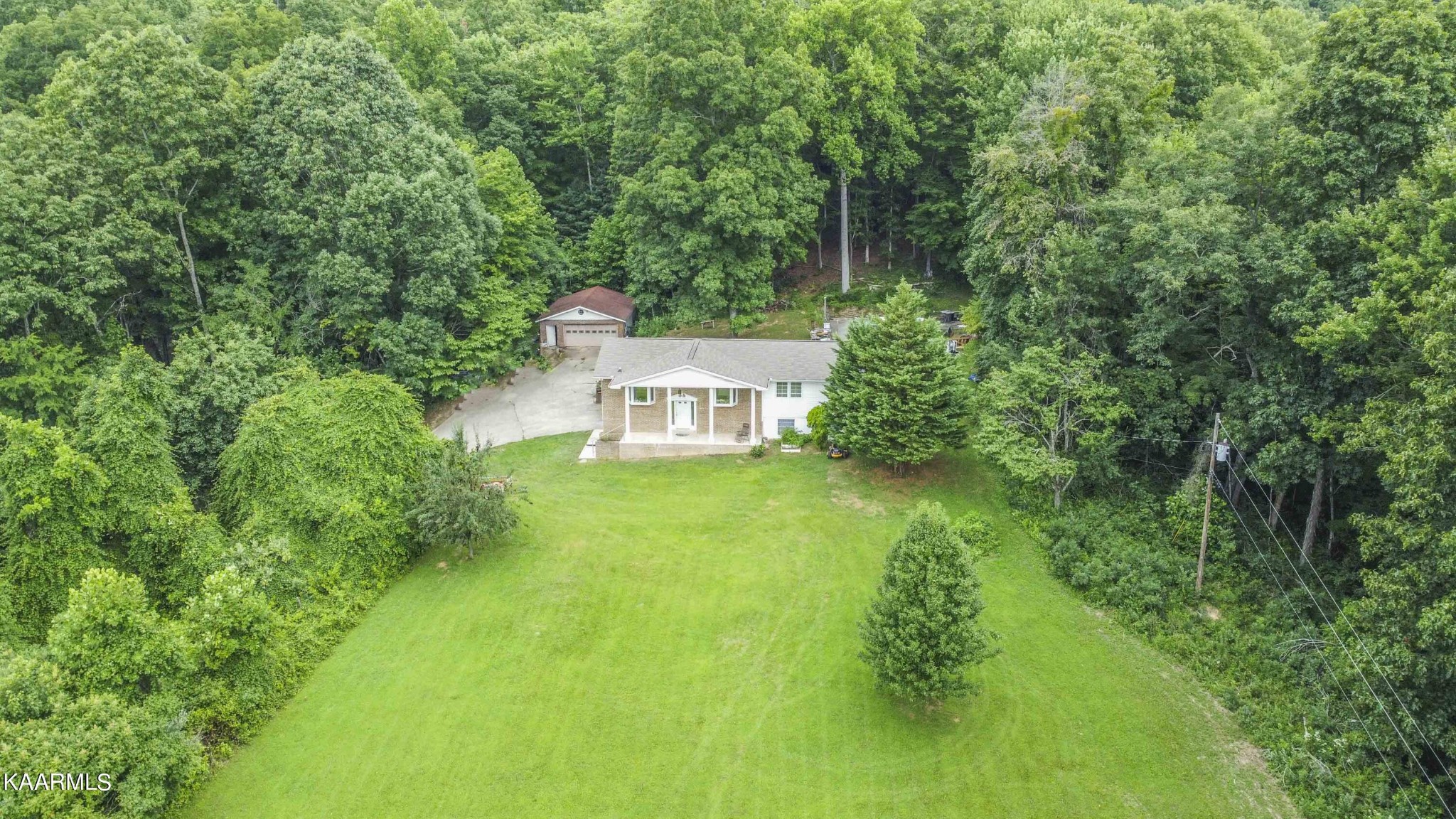 232 Stephens Road Oliver Springs, TN 37840 - Photo 4 of 57 Gallery Image 4