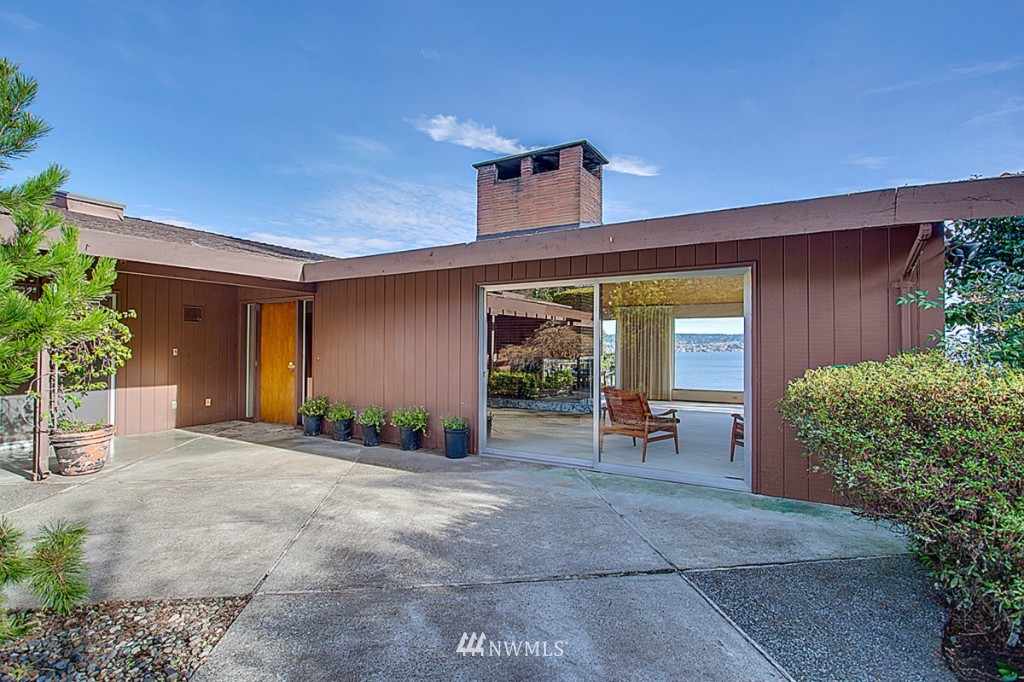 6647 Northeast Windermere Road Seattle, WA 98115 - Photo 23 of 25