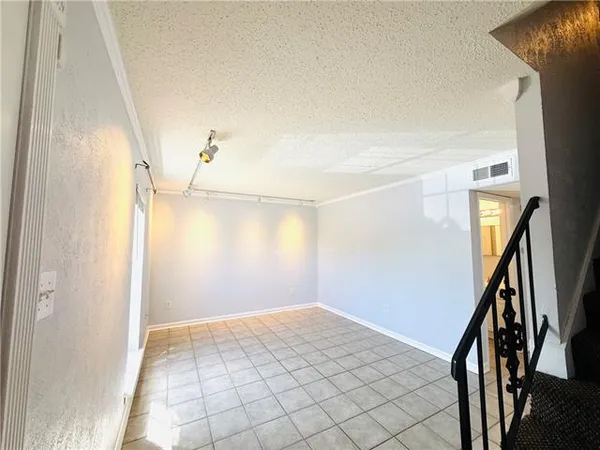 $1,450 | 4101 Delaware Avenue, Unit 6, Kenner, LA 70065