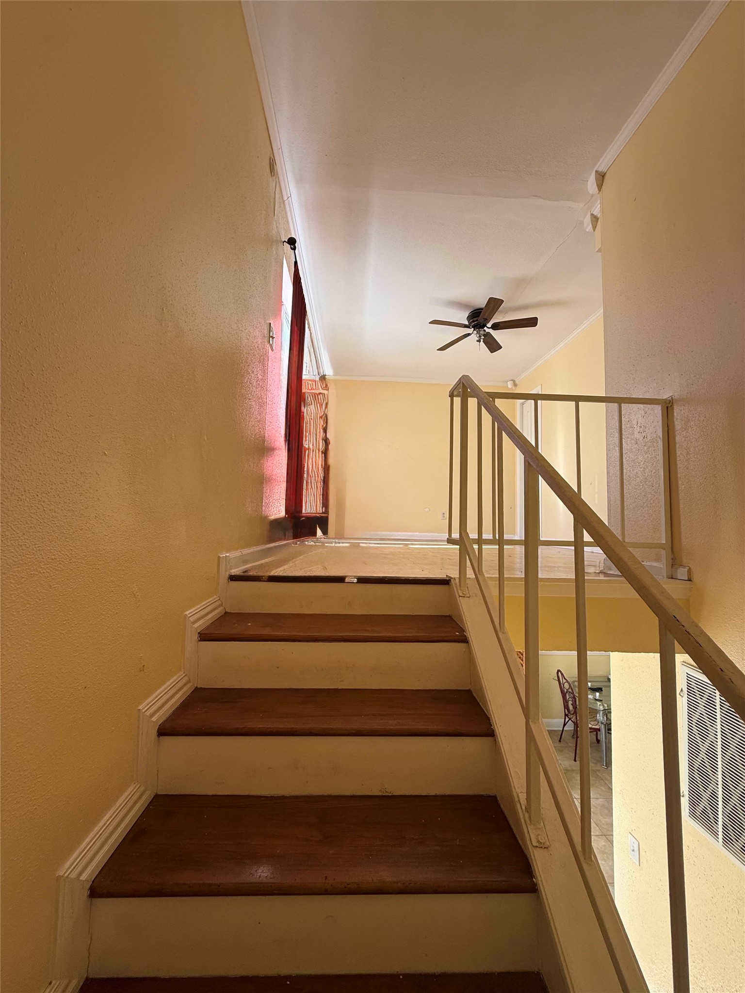 7047 Bissonnet Street, Unit 32 Houston, TX 77074 - Photo 6 of 19 a view of entryway
