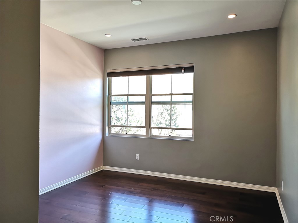 106 Pendant Irvine, CA 92620 - Photo 12 of 19