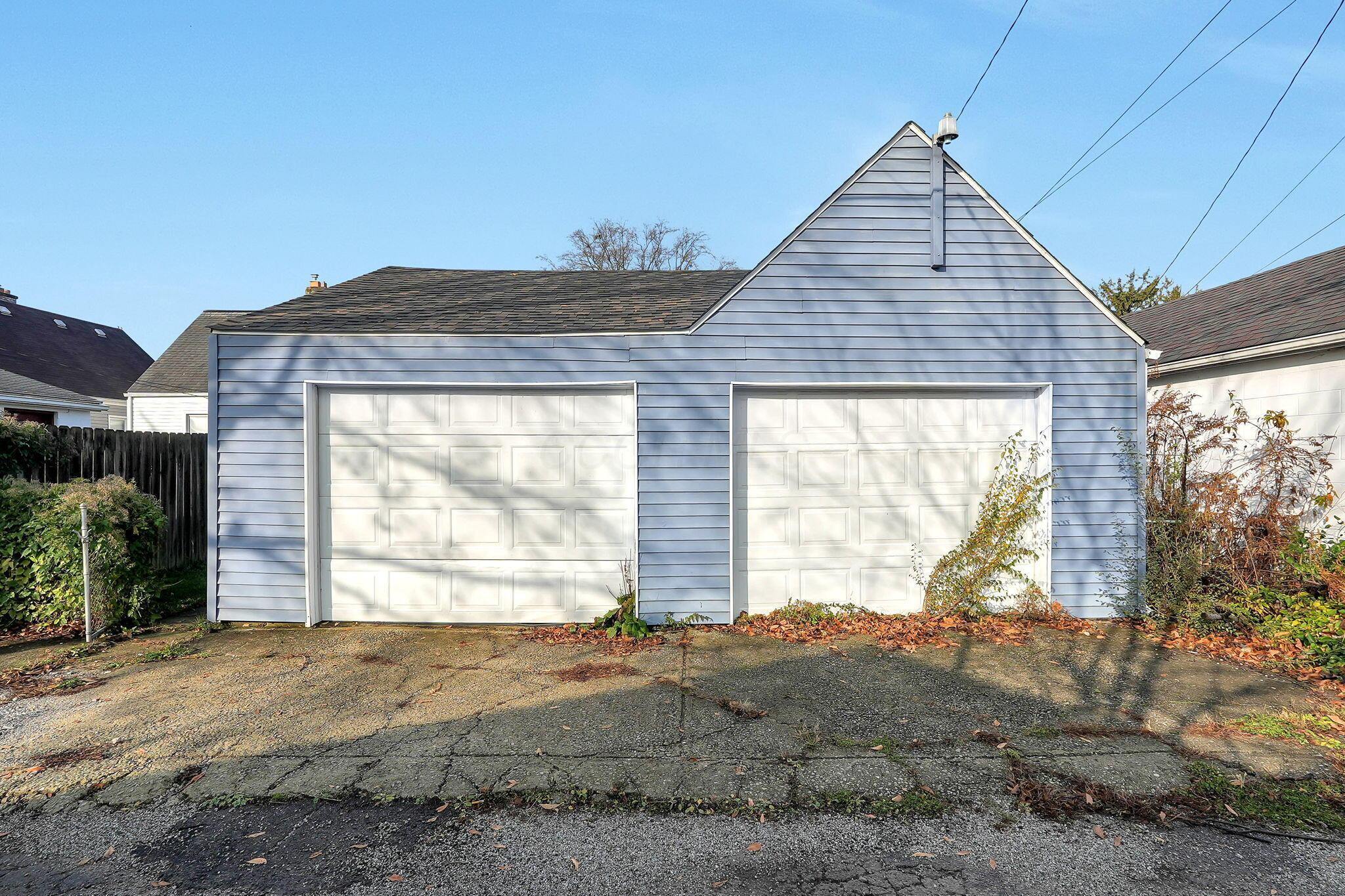 814 Chestershire Road Columbus, OH 43204 - Photo 38 of 51 35-web-or-mls-814-chestershire-rd