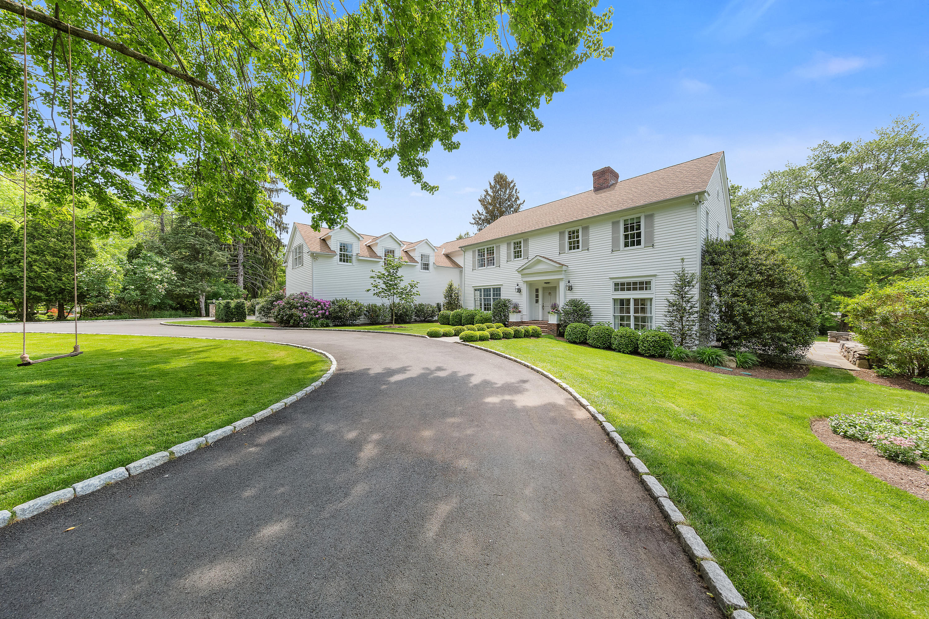 8 Stonewall Lane Darien, CT 06820 - Photo 1 of 38 8 Stonewall Ln, Darien, CT 06820-2