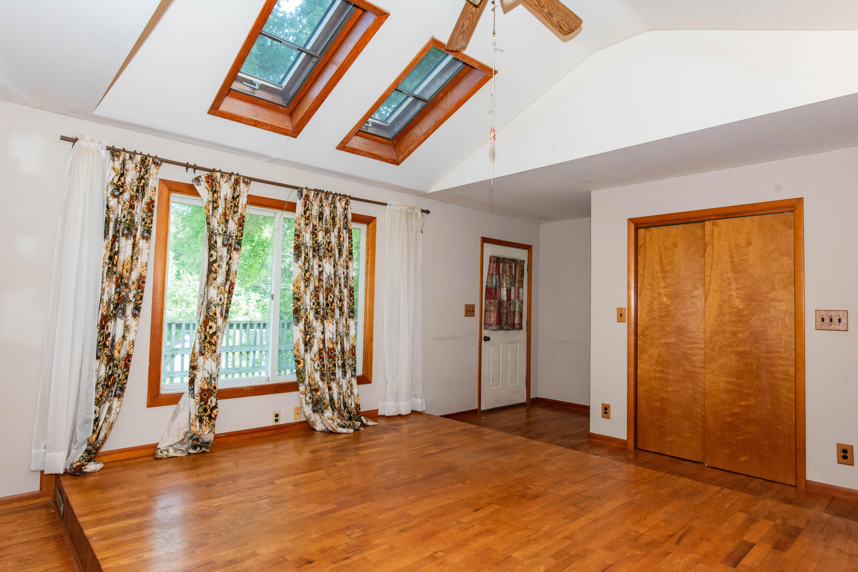 608 Lakeview Road Paw Paw, MI 49079 - Photo 19 of 31 Lakeview Road 608-42