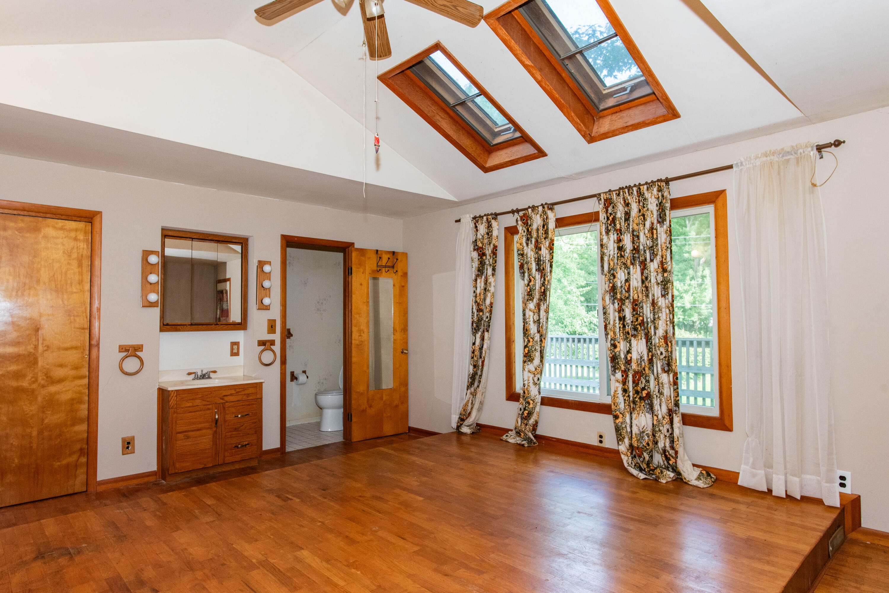 608 Lakeview Road Paw Paw, MI 49079 - Photo 20 of 31 Lakeview Road 608-39