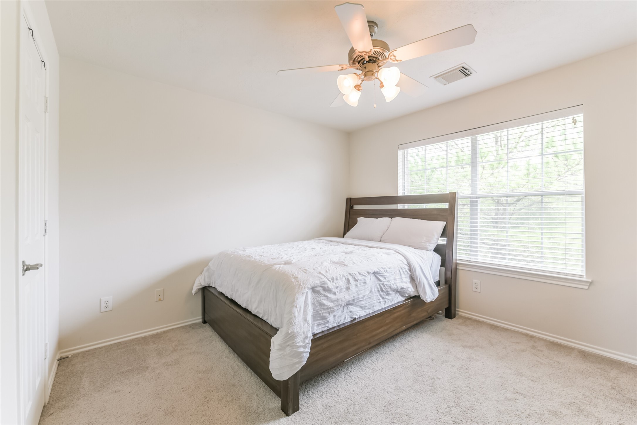 5418 Lilac Grove Lane Rosharon, TX 77583 - Photo 14 of 19