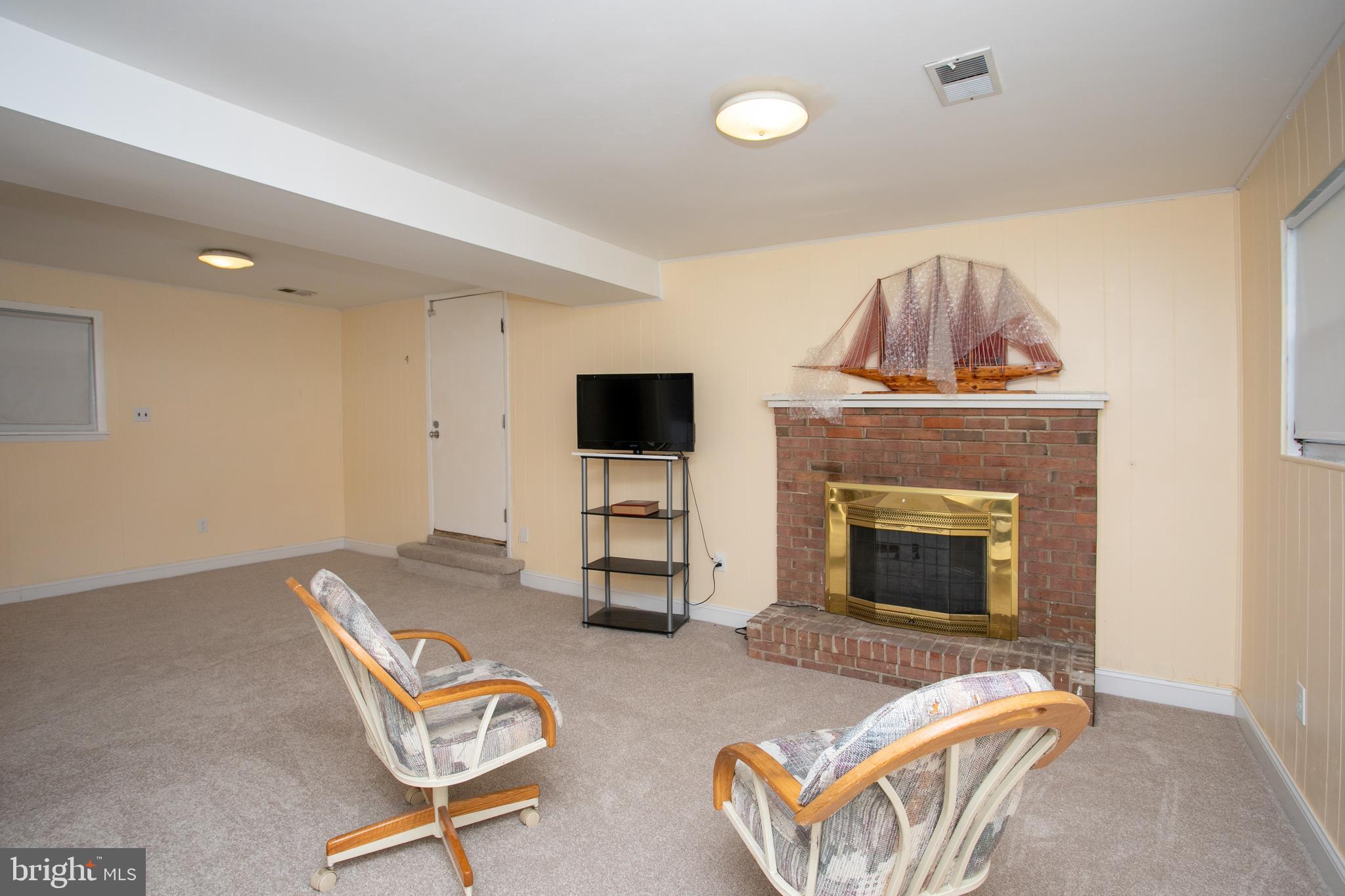 8040 Marshall Corner Road Pomfret, MD 20675 - Photo 6 of 46 Gallery Image 6