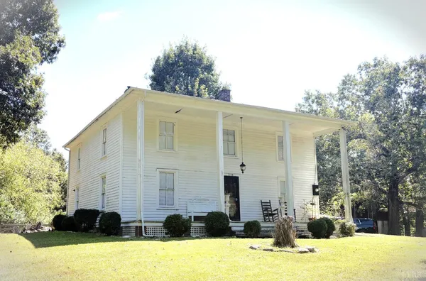 $295,000 | 1148 Huddle Hills Path, Huddleston, VA 24104