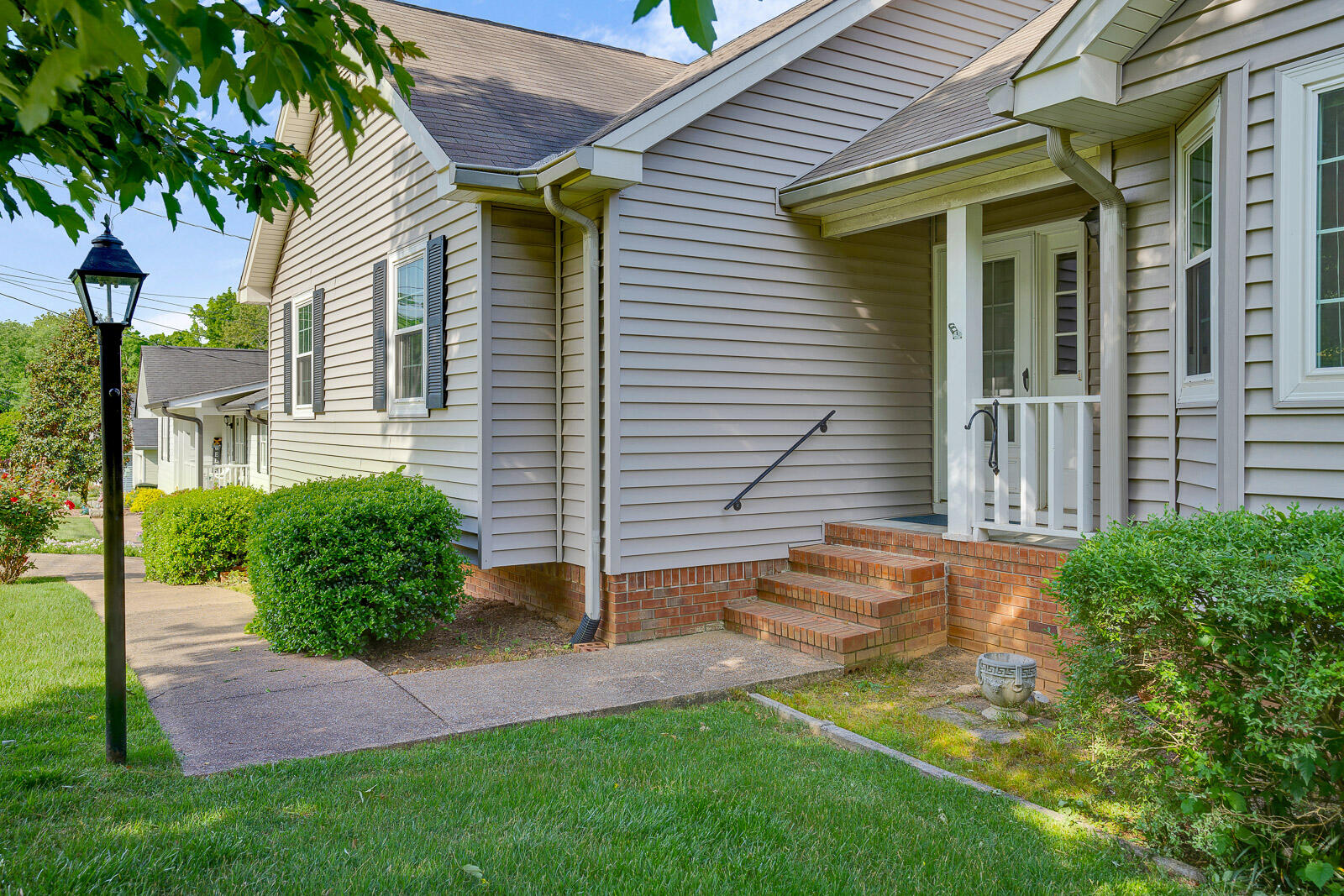 4513 Spring Lake Road Chattanooga, TN 37415 - Photo 3 of 29 4513 Spring Lake Dr - MLS Photos-3