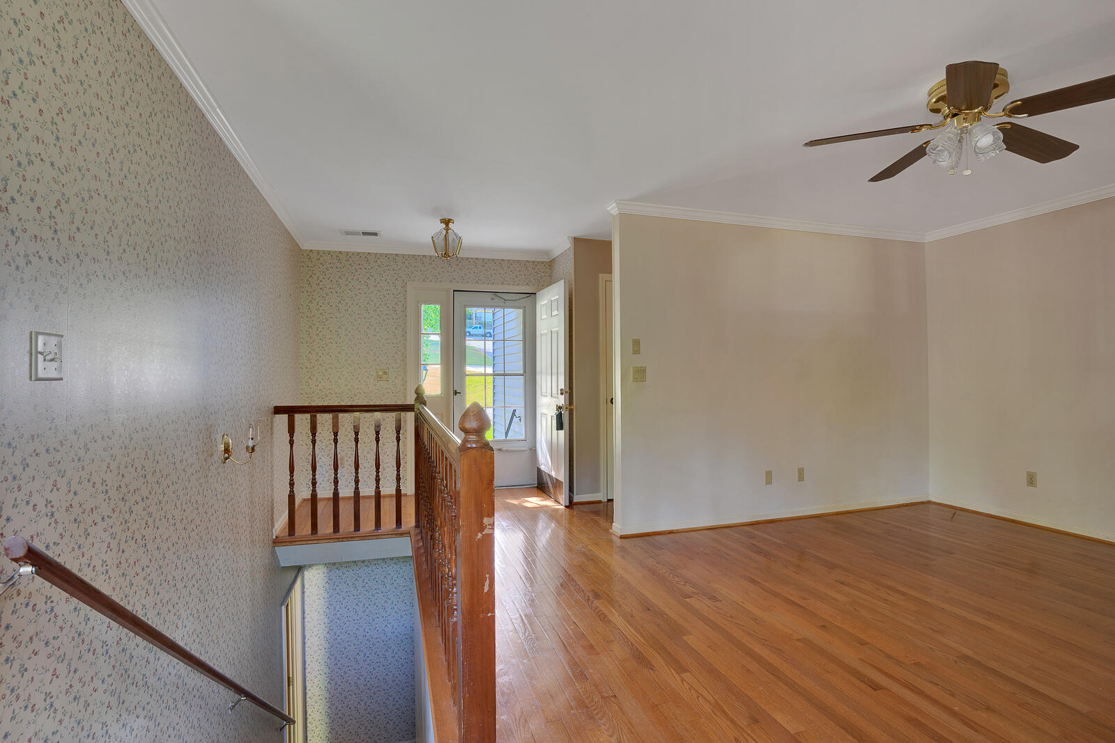 4513 Spring Lake Road Chattanooga, TN 37415 - Photo 5 of 29 4513 Spring Lake Dr - MLS Photos-5