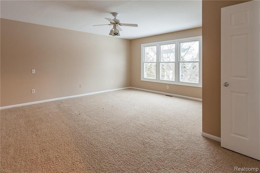 2360 Millbrook Court Rochester Hills, MI 48306 - Photo 15 of 25