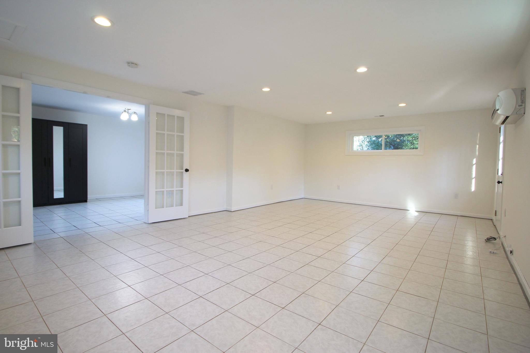 2129 Grayson Place Falls Church, VA 22043 - Photo 14 of 26 an empty room with a natural light