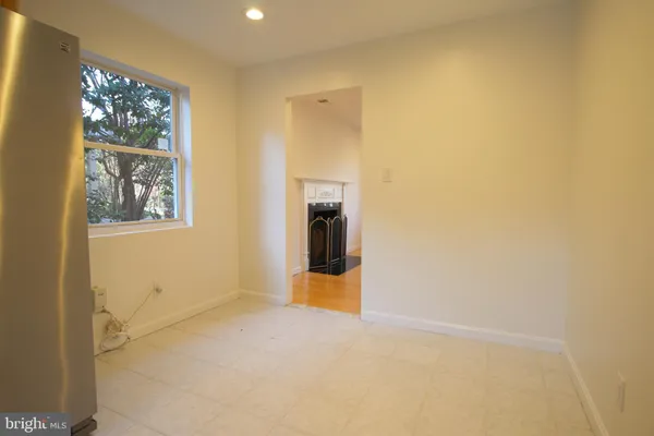 $3,500 | 2129 Grayson Place, Falls Church, VA 22043