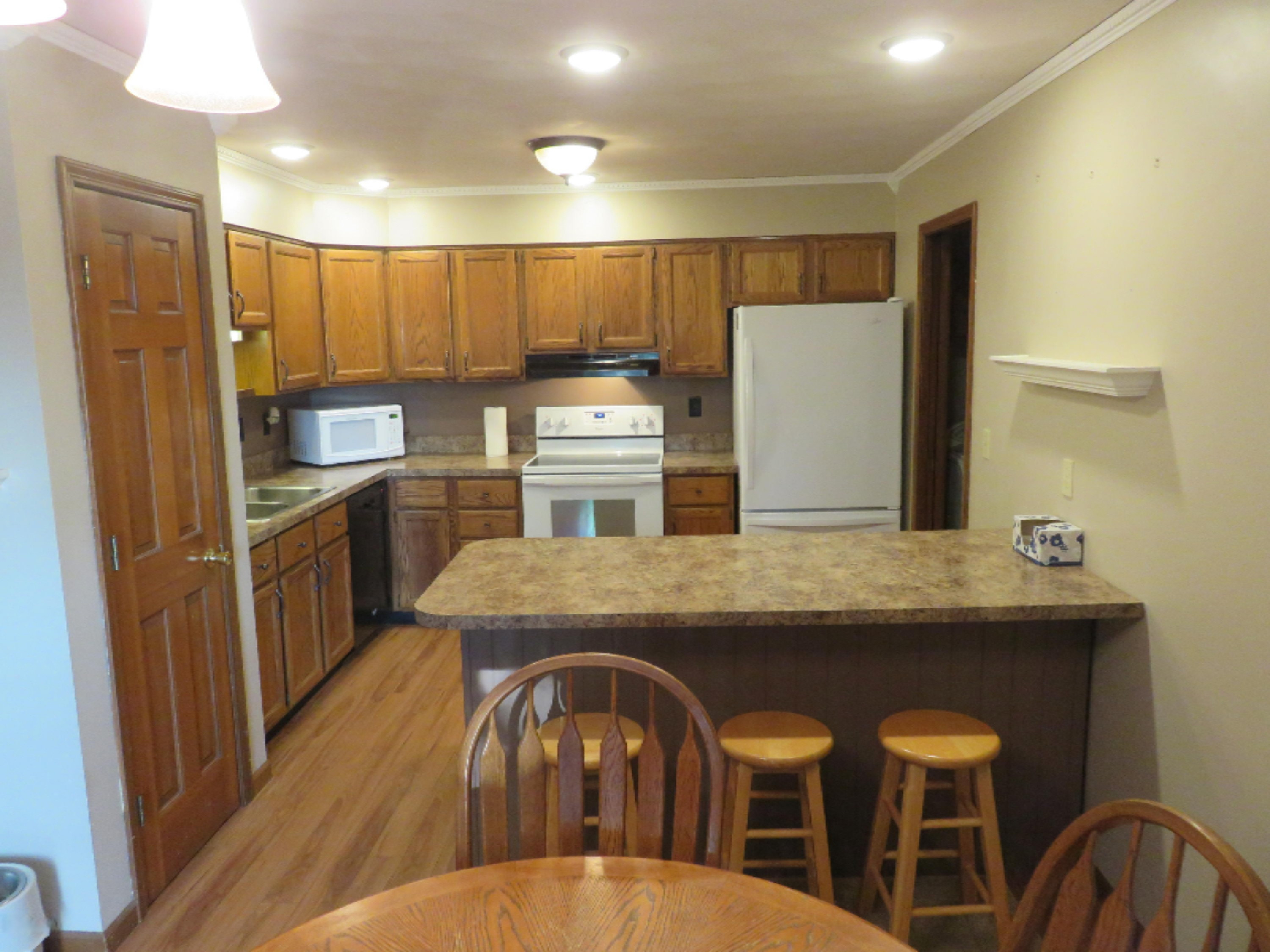 2305 West Bertrand Road Niles, MI 49120 - Photo 5 of 24 Kitchen 2