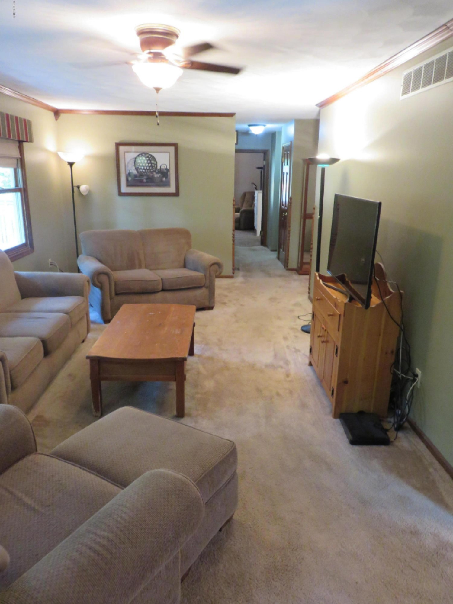 2305 West Bertrand Road Niles, MI 49120 - Photo 6 of 24 Family Room