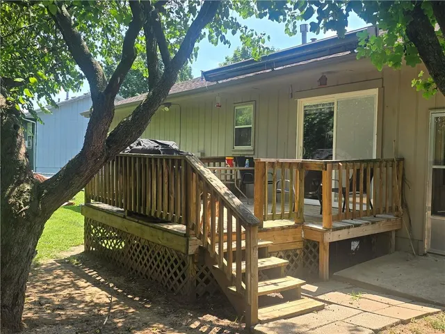 $179,900 | 701 East Grandriver Street, Clinton, MO 64735