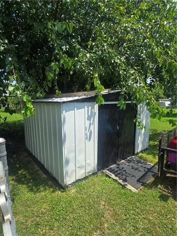 $179,900 | 701 East Grandriver Street, Clinton, MO 64735